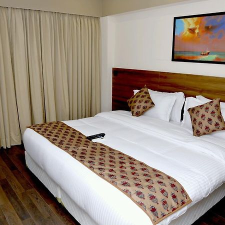 Hotel Mumbai House Andheri East, Bombay Exterior foto