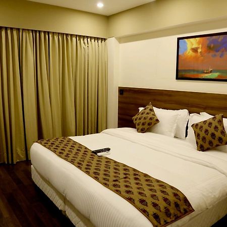 Hotel Mumbai House Andheri East, Bombay Exterior foto