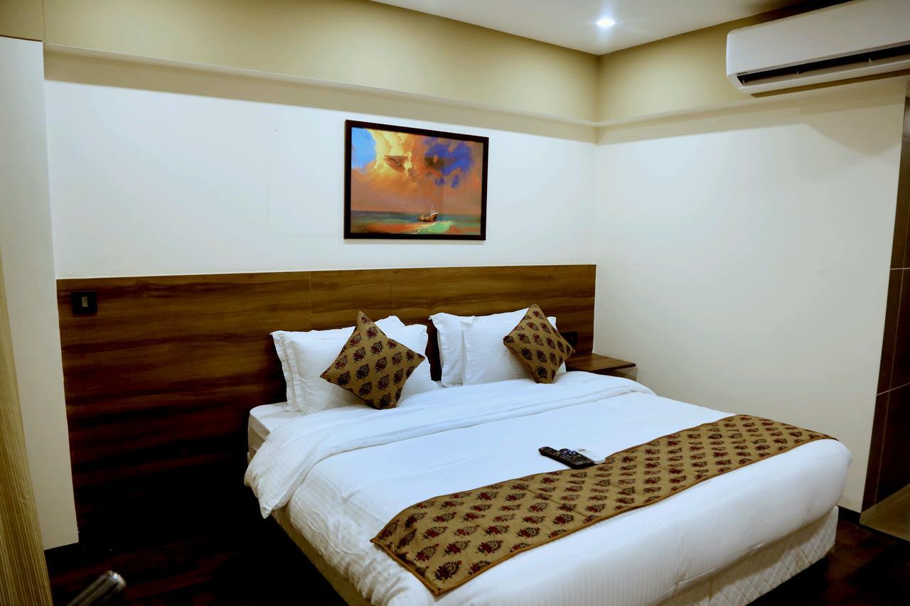 Hotel Mumbai House Andheri East, Bombay Exterior foto