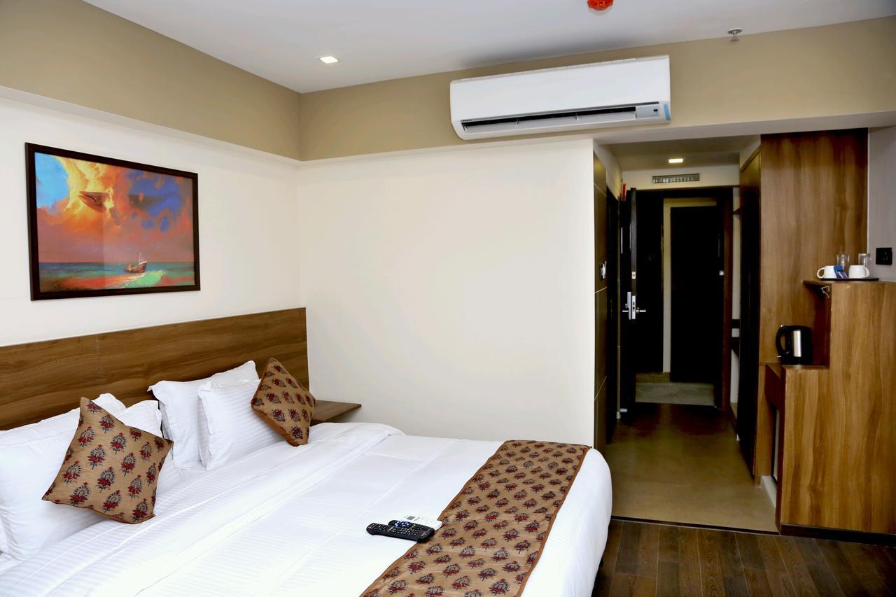 Hotel Mumbai House Andheri East, Bombay Exterior foto