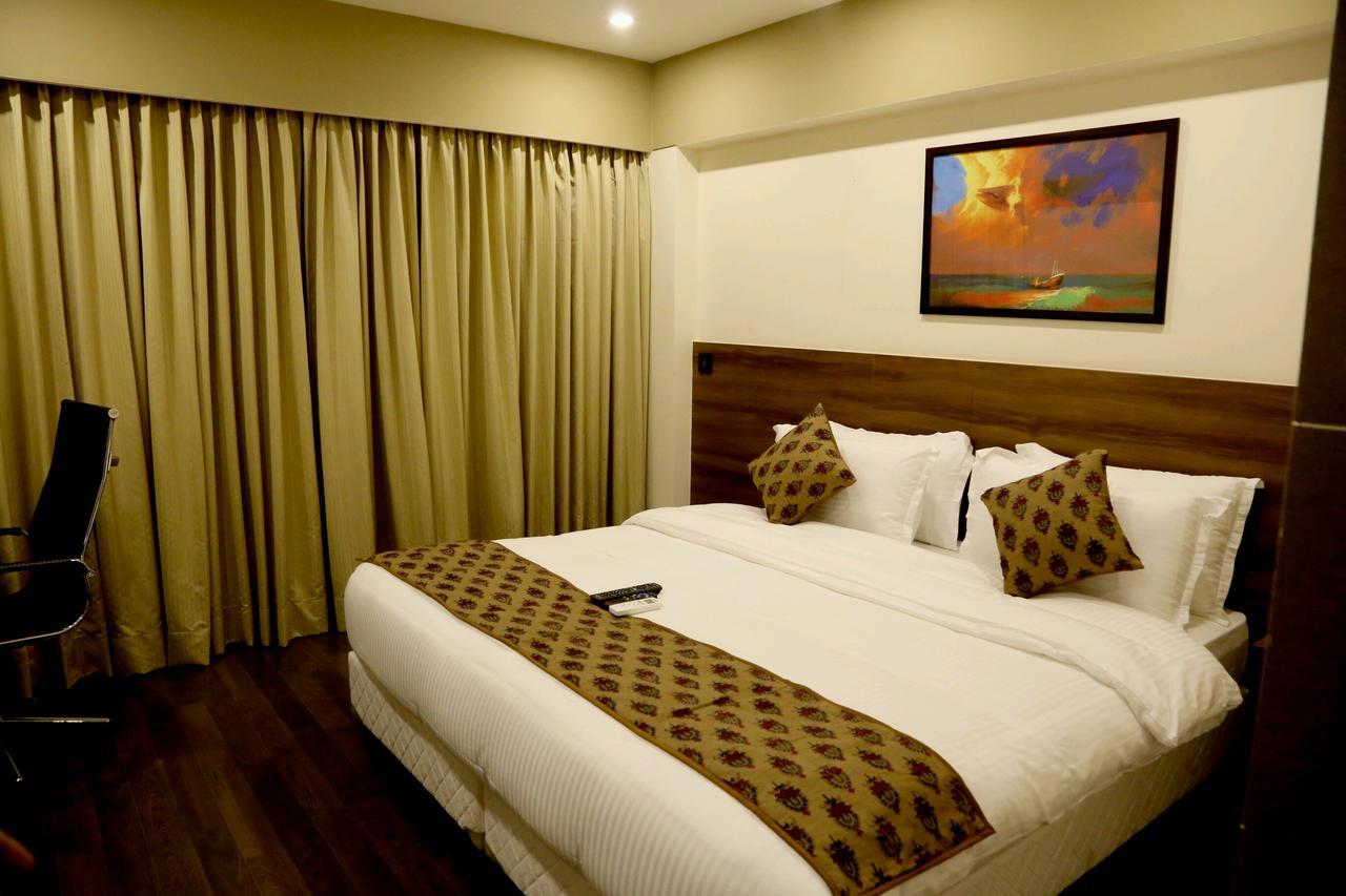 Hotel Mumbai House Andheri East, Bombay Exterior foto